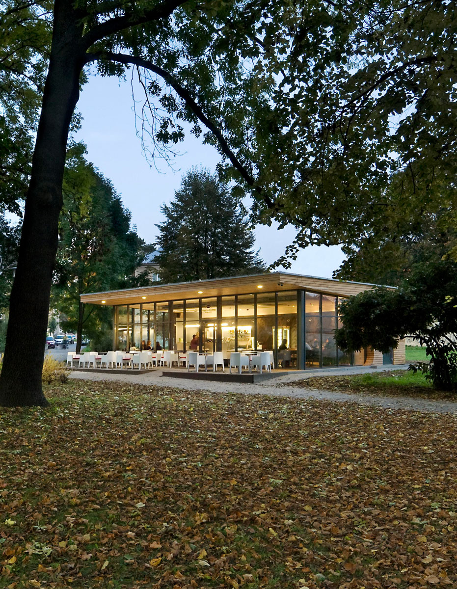 Grebe-Architekt-Architektonicke-Studio-Jan-Krchnavy-Kaviaren-Nove-Mesto-nad-vahom-9